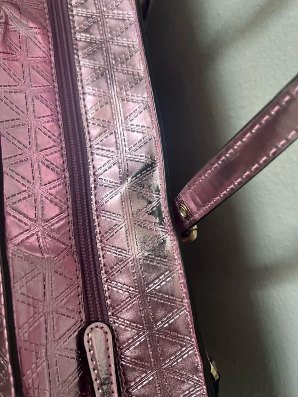 Michael Kors Metallic Rose Pink voyager Quilted Tote - Picture 7 of 17